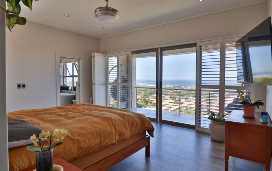 4 Bedroom Property for Sale in Onrus Western Cape